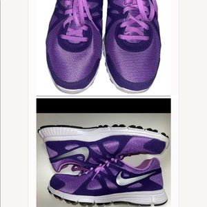 NEW condition NIKE Revolution 2 Running Athletic